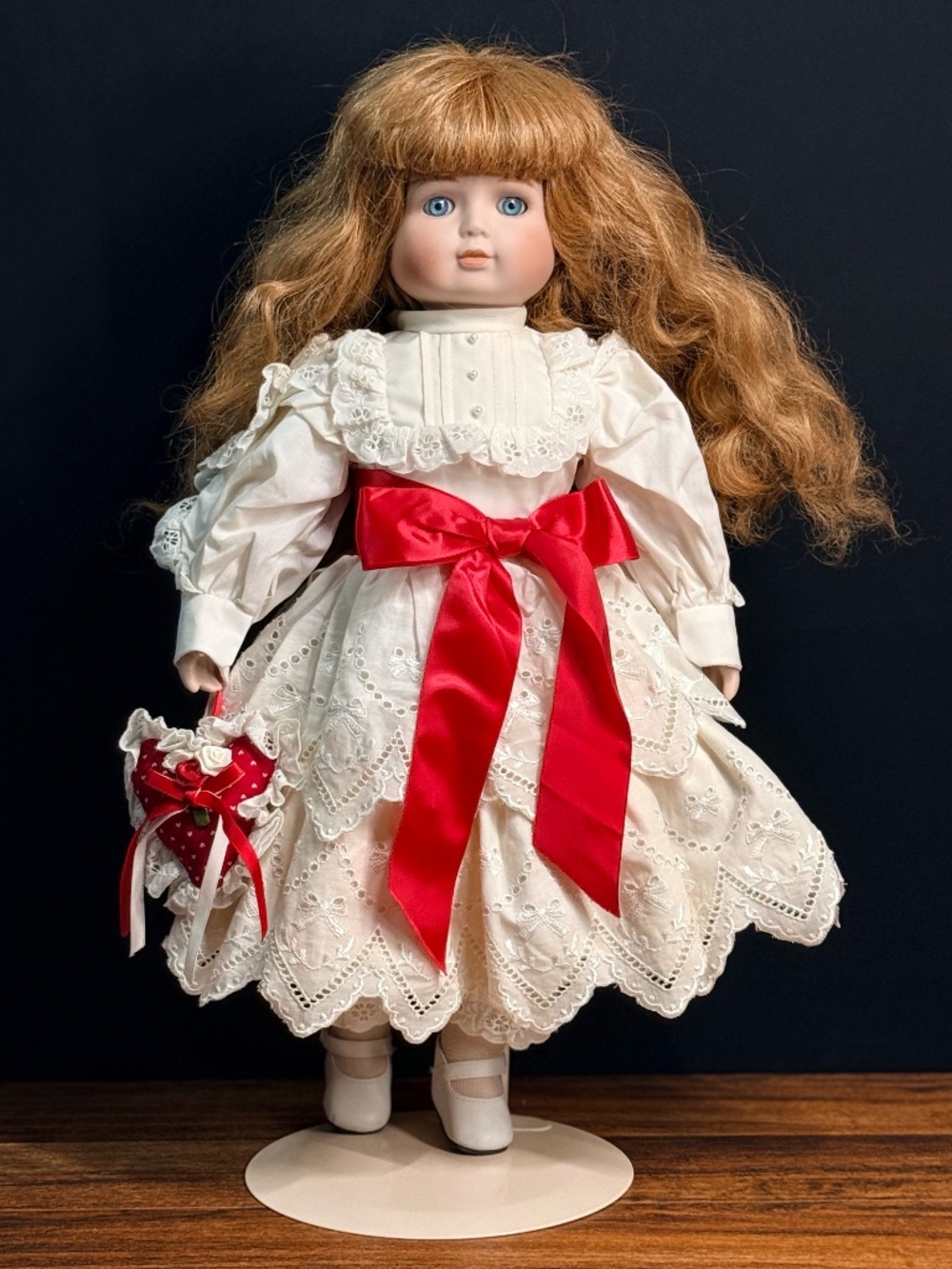 1989 GOEBEL INC Victoria Ashlea Originals #272/1000 Collectible Doll